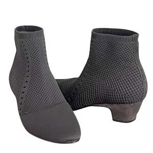 Eileen Fisher Purl Knit Sock Bootie Witchy Cottagecore Graphite SZ 8.5